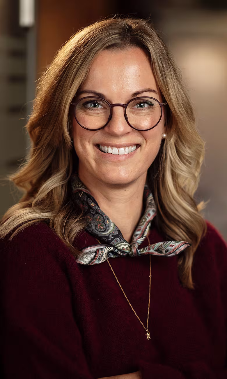Astrid Hirsch, Finanzbuchhalterin