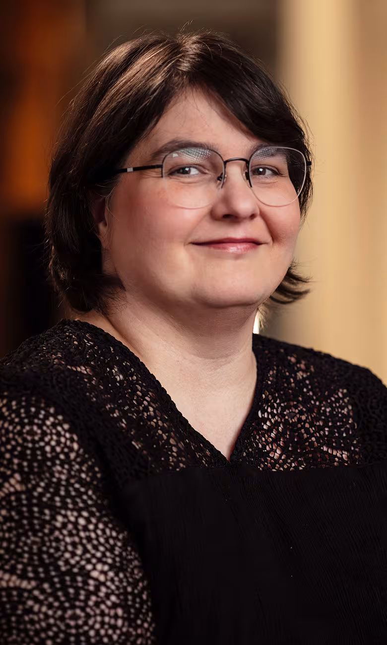 Beate Biebl, Finanzbuchhalterin